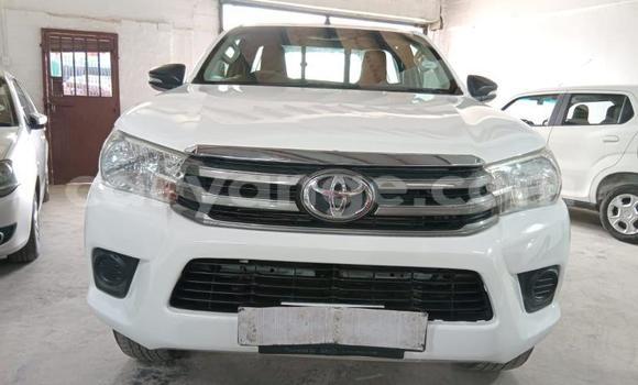 Acheter Occasion Voiture Toyota Hilux Blanc à Gobabis, Omaheke Acheter Occasion Voiture Toyota Hilux Blanc à Gobabis, Omaheke
