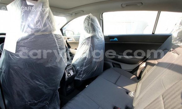 Buy Import Kia Sportage White Car in Import - Dubai in Namibia Buy Import Kia Sportage White Car in Import - Dubai in Namibia