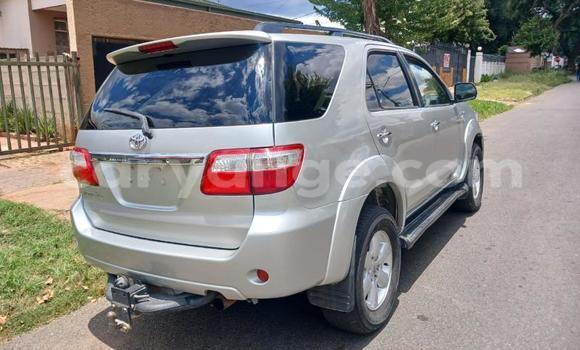 Acheter Occasion Voiture Toyota Fortuner Gris à Gobabis, Omaheke Acheter Occasion Voiture Toyota Fortuner Gris à Gobabis, Omaheke