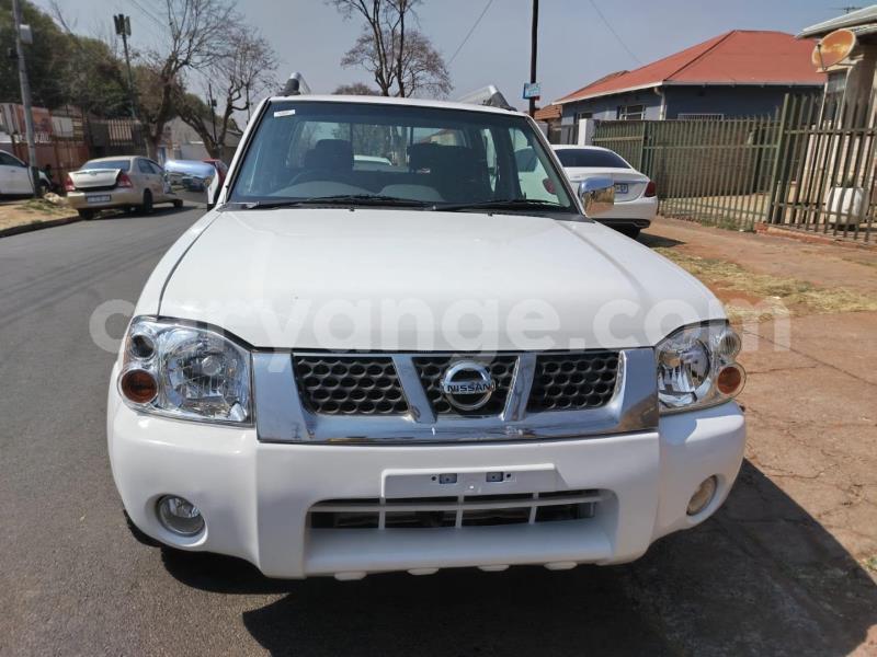 Big with watermark nissan np 300 omaheke gobabis 25093