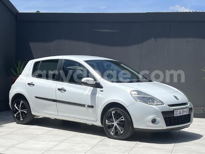Big with watermark renault clio omaheke gobabis 25098