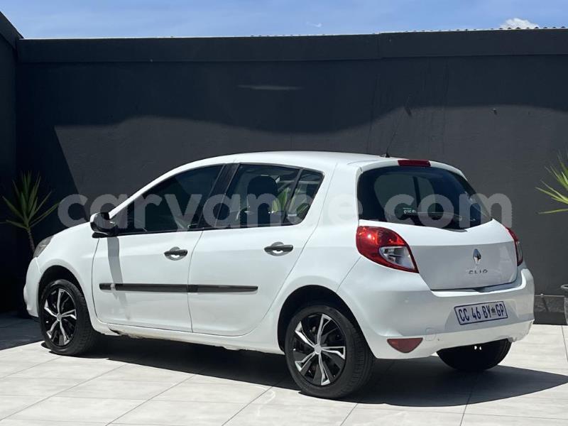 Big with watermark renault clio omaheke gobabis 25098