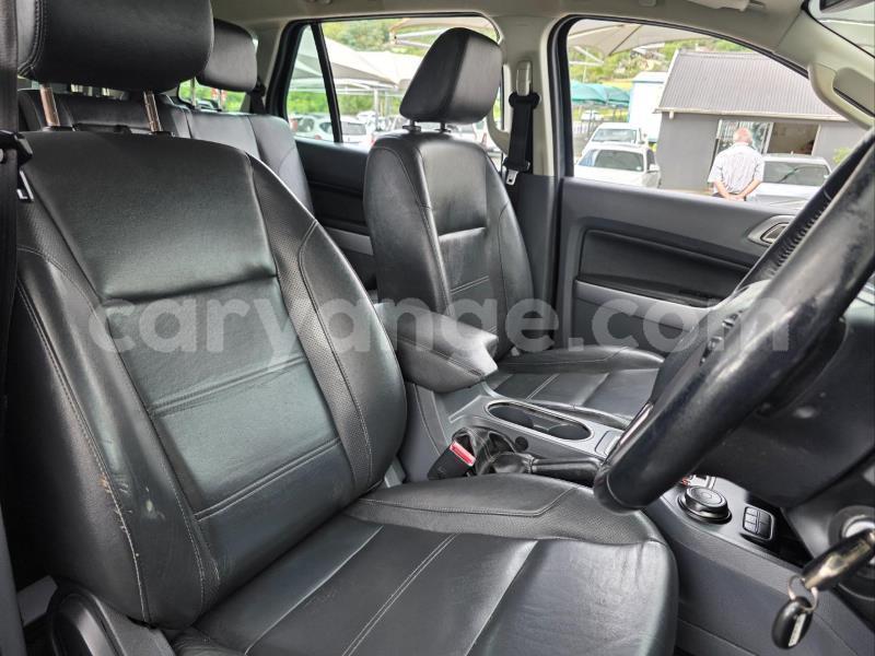 Big with watermark ford everest omaheke gobabis 25103