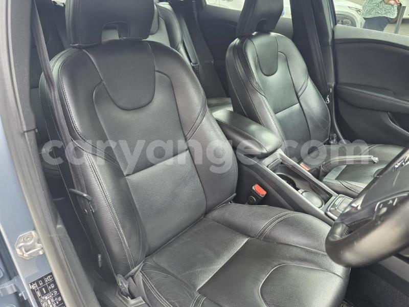 Big with watermark volvo v40 omaheke gobabis 25107