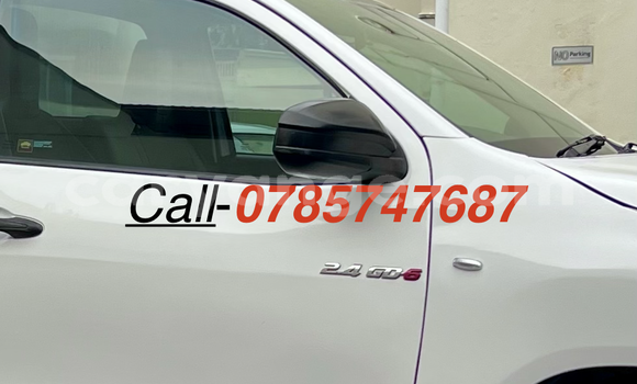 Acheter Occasion Voiture Toyota Hilux Blanc à Windhoek, Namibie Acheter Occasion Voiture Toyota Hilux Blanc à Windhoek, Namibie