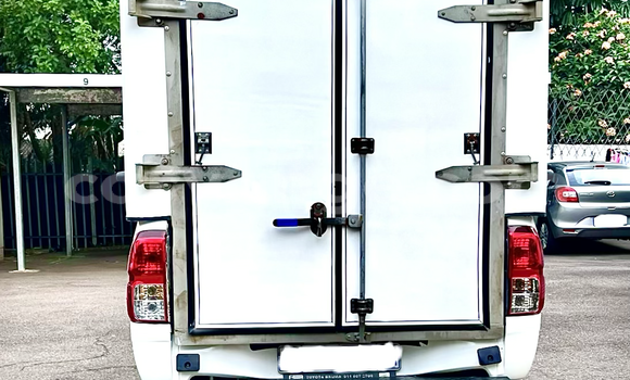 Acheter Occasion Voiture Toyota Hilux Blanc à Windhoek, Namibie Acheter Occasion Voiture Toyota Hilux Blanc à Windhoek, Namibie