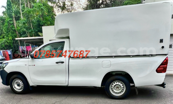 Acheter Occasion Voiture Toyota Hilux Blanc à Windhoek, Namibie Acheter Occasion Voiture Toyota Hilux Blanc à Windhoek, Namibie