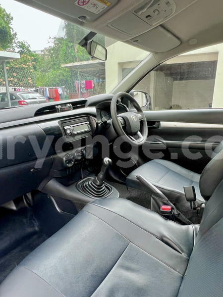 Big with watermark toyota hilux namibia windhoek 25113