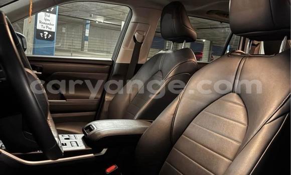 Acheter Occasion Voiture Toyota Highlander Blanc à Swakopmund, Namibie Acheter Occasion Voiture Toyota Highlander Blanc à Swakopmund, Namibie