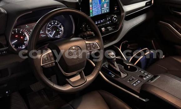 Acheter Occasion Voiture Toyota Highlander Blanc à Swakopmund, Namibie Acheter Occasion Voiture Toyota Highlander Blanc à Swakopmund, Namibie