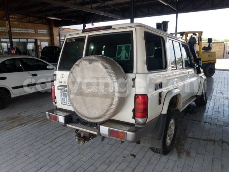 Big with watermark toyota land cruiser namibia windhoek 25117