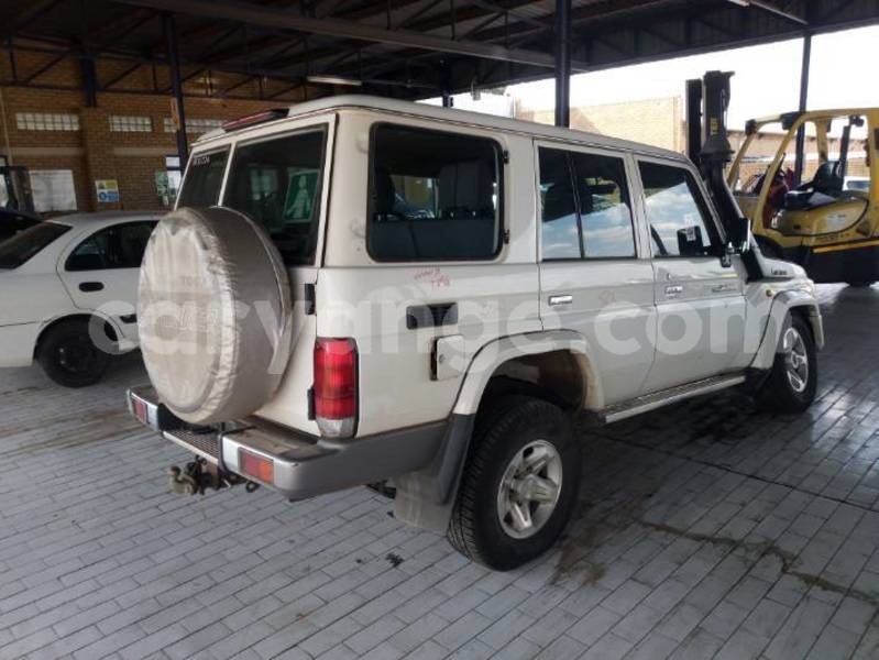Big with watermark toyota land cruiser namibia windhoek 25117