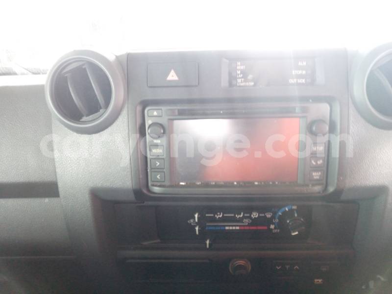 Big with watermark toyota land cruiser namibia windhoek 25117