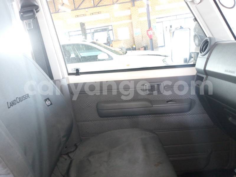 Big with watermark toyota land cruiser namibia windhoek 25117