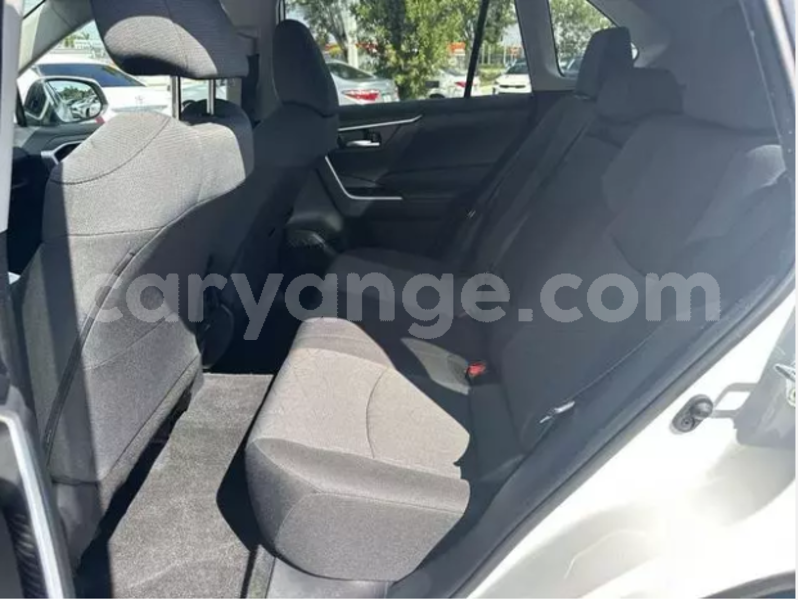 Big with watermark toyota rav4 hardap aranos 25121