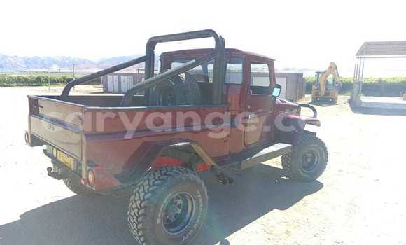 Acheter Occasion Voiture Toyota FJ Cruiser Rouge à Keetmanshoop, Namibie Acheter Occasion Voiture Toyota FJ Cruiser Rouge à Keetmanshoop, Namibie