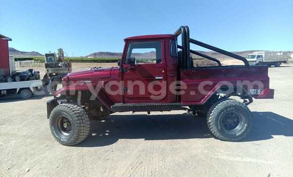 Acheter Occasion Voiture Toyota FJ Cruiser Rouge à Keetmanshoop, Namibie Acheter Occasion Voiture Toyota FJ Cruiser Rouge à Keetmanshoop, Namibie