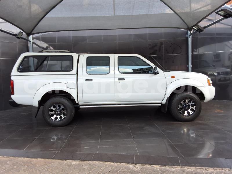 Big with watermark nissan hardbody omaheke gobabis 25126