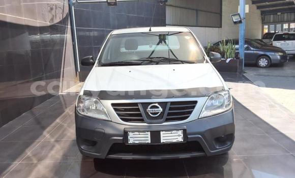 Buy Used Nissan NV200 White Car in Gobabis in Omaheke