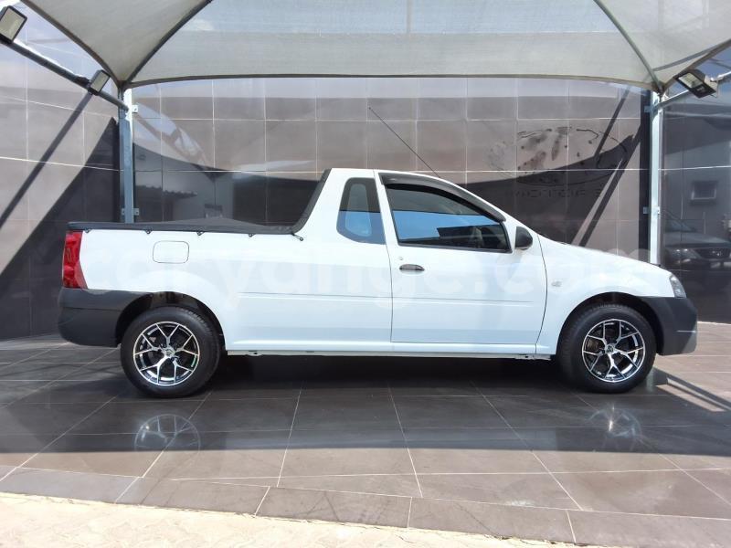 Big with watermark nissan nv200 omaheke gobabis 25127