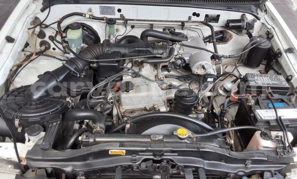 Buy Used Toyota Hilux White Car in Gobabis in Omaheke Buy Used Toyota Hilux White Car in Gobabis in Omaheke