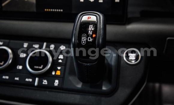 Acheter Occasion Voiture Land Rover Defender Blanc à Gobabis, Omaheke Acheter Occasion Voiture Land Rover Defender Blanc à Gobabis, Omaheke