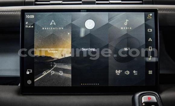 Acheter Occasion Voiture Land Rover Defender Blanc à Gobabis, Omaheke Acheter Occasion Voiture Land Rover Defender Blanc à Gobabis, Omaheke