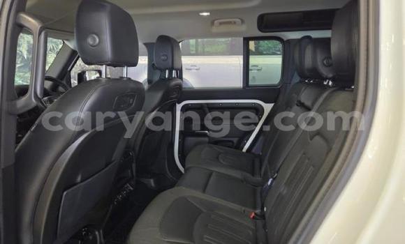 Acheter Occasion Voiture Land Rover Defender Blanc à Gobabis, Omaheke Acheter Occasion Voiture Land Rover Defender Blanc à Gobabis, Omaheke