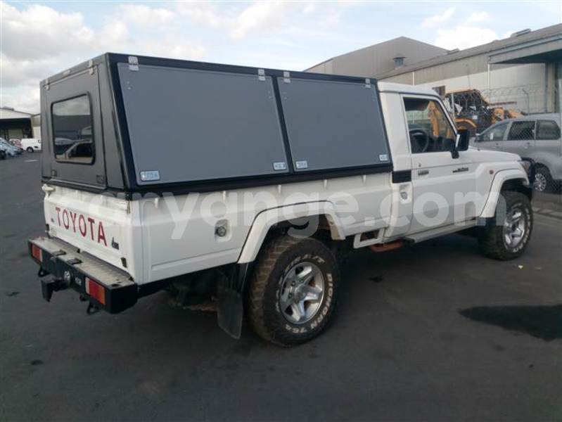 Big with watermark toyota land cruiser namibia windhoek 25149