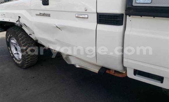 Buy Used Toyota Land Cruiser White Car in Windhoek in Namibia Buy Used Toyota Land Cruiser White Car in Windhoek in Namibia