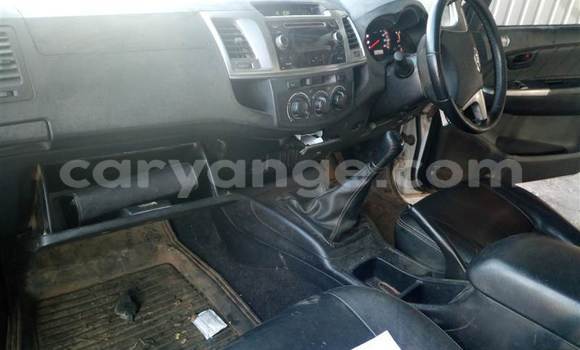 Buy Used Toyota Hilux White Car in Swakopmund in Namibia Buy Used Toyota Hilux White Car in Swakopmund in Namibia