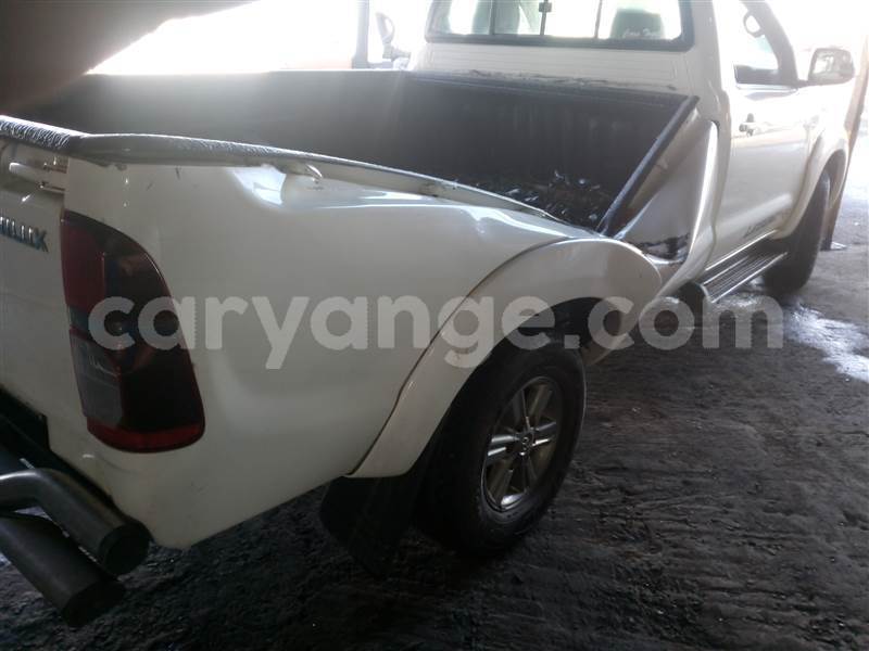 Big with watermark toyota hilux namibia swakopmund 25150