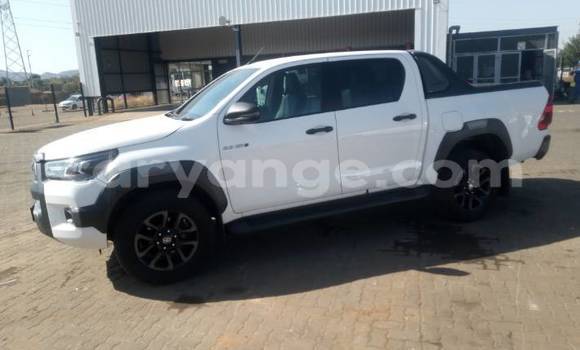 Buy Used Toyota Hilux White Car in Windhoek in Namibia Buy Used Toyota Hilux White Car in Windhoek in Namibia