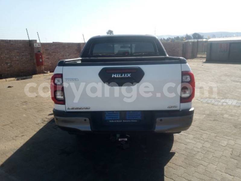 Big with watermark toyota hilux namibia windhoek 25151