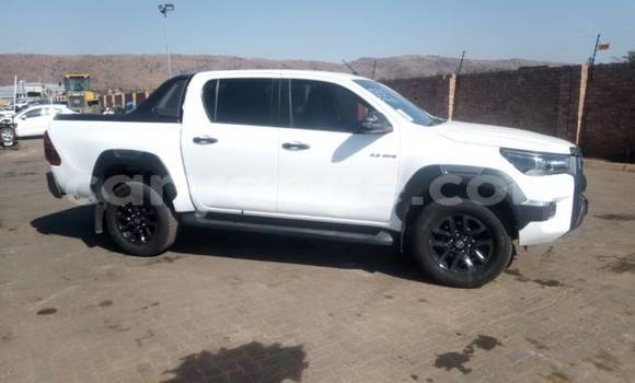 Buy Used Toyota Hilux White Car in Windhoek in Namibia Buy Used Toyota Hilux White Car in Windhoek in Namibia