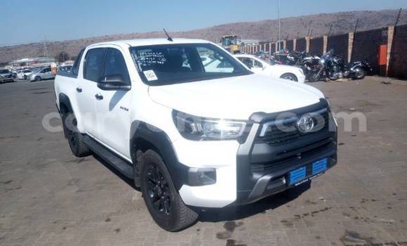 Buy Used Toyota Hilux White Car in Windhoek in Namibia Buy Used Toyota Hilux White Car in Windhoek in Namibia