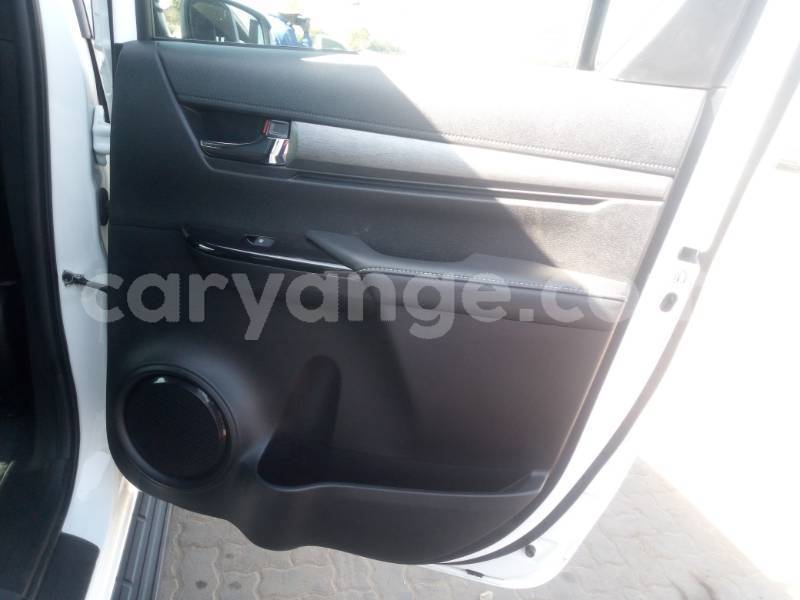 Big with watermark toyota hilux namibia windhoek 25151