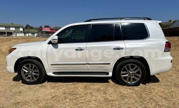 Buy Used Lexus LX 570 White Car in Gobabis in Omaheke Buy Used Lexus LX 570 White Car in Gobabis in Omaheke