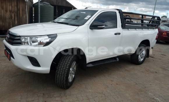 Buy Used Toyota Hilux White Car in Windhoek in Namibia Buy Used Toyota Hilux White Car in Windhoek in Namibia
