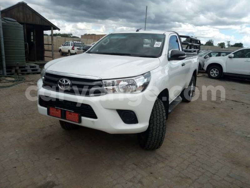 Big with watermark toyota hilux namibia windhoek 25153