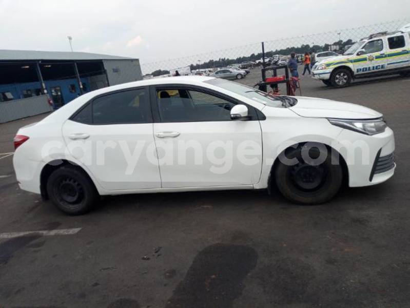 Big with watermark toyota corolla omaheke gobabis 25154