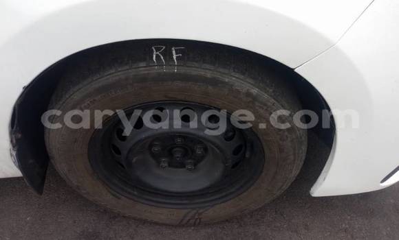 Buy Used Toyota Corolla White Car in Gobabis in Omaheke Buy Used Toyota Corolla White Car in Gobabis in Omaheke