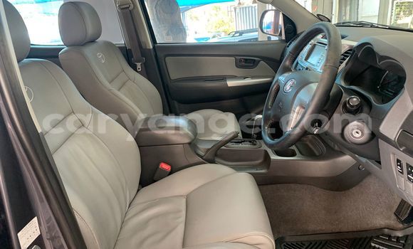 Acheter Occasion Voiture Toyota Hilux Noir à Gobabis, Omaheke Acheter Occasion Voiture Toyota Hilux Noir à Gobabis, Omaheke