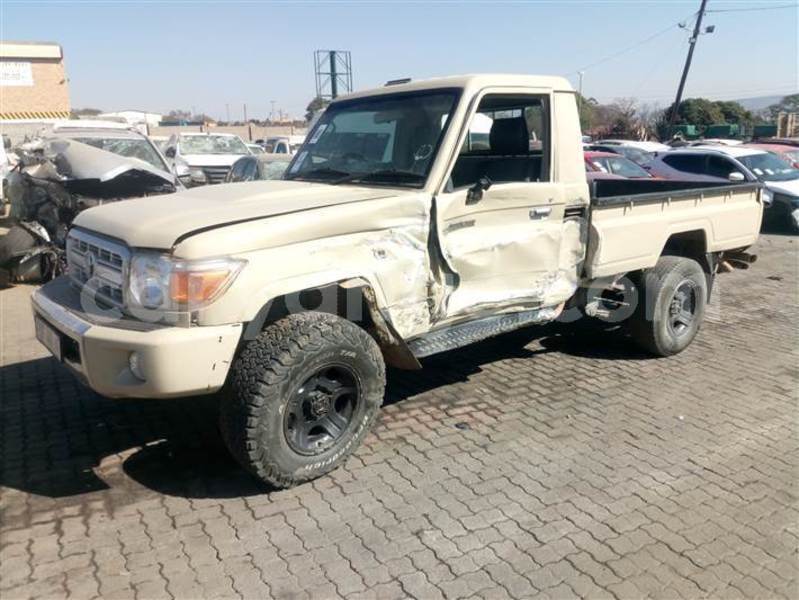 Big with watermark toyota land cruiser namibia rundu 25160