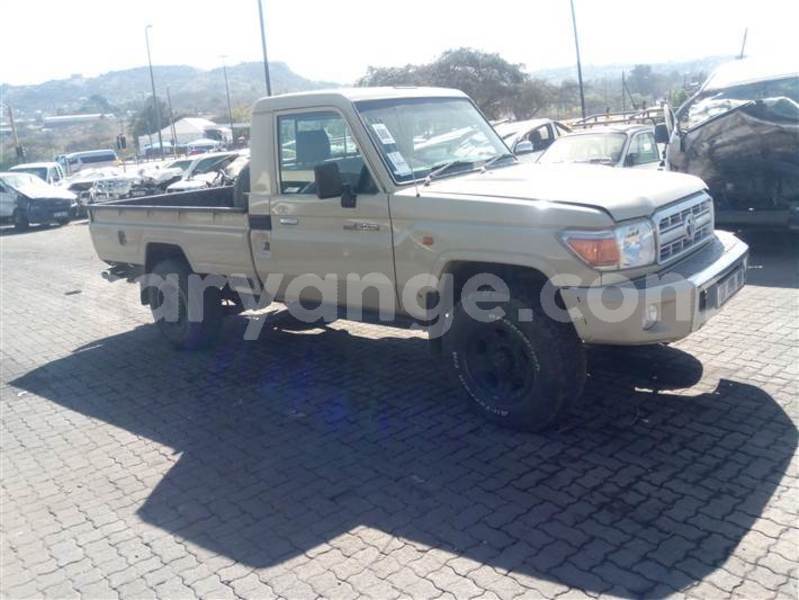 Big with watermark toyota land cruiser namibia rundu 25160
