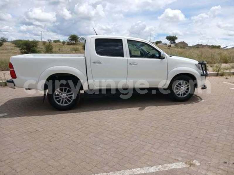 Big with watermark toyota hilux namibia windhoek 25172