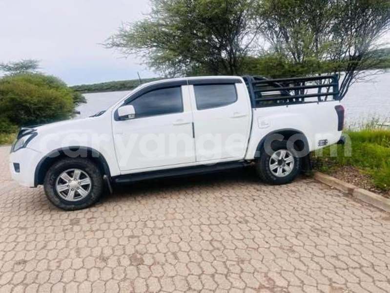 Big with watermark isuzu d max namibia windhoek 25186