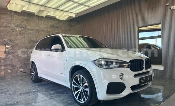 Buy Used BMW X5 White Car in Henties Bay in Erongo Buy Used BMW X5 White Car in Henties Bay in Erongo