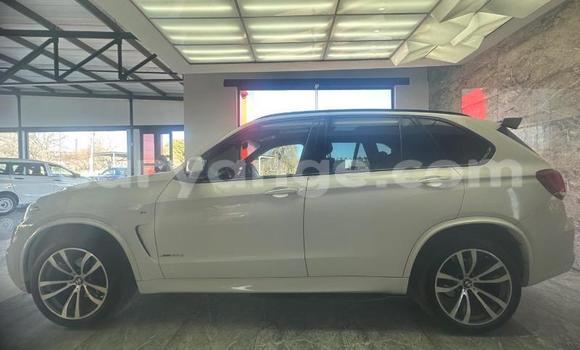 Buy Used BMW X5 White Car in Henties Bay in Erongo Buy Used BMW X5 White Car in Henties Bay in Erongo
