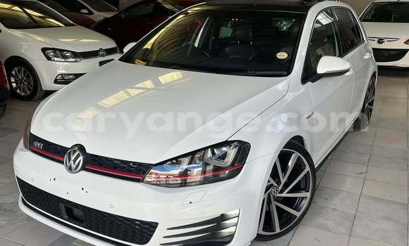 Buy Used Volkswagen Golf White Car in Windhoek in Namibia